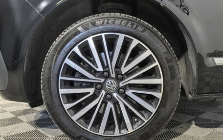 Volkswagen Multivan T6 рестайлинг, 2020 год, 6 399 000 рублей, 7 фотография