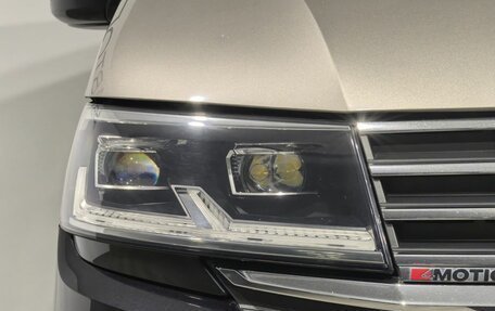 Volkswagen Multivan T6 рестайлинг, 2020 год, 6 399 000 рублей, 8 фотография