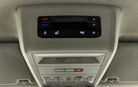 Volkswagen Multivan T6 рестайлинг, 2020 год, 6 399 000 рублей, 33 фотография