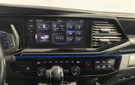 Volkswagen Multivan T6 рестайлинг, 2020 год, 6 399 000 рублей, 30 фотография