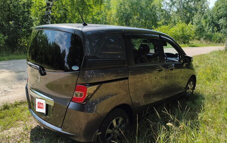 Honda Freed I, 2015 год, 1 585 000 рублей, 4 фотография