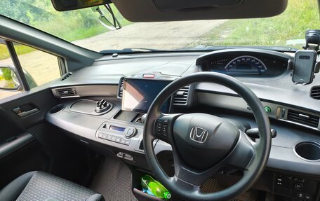Honda Freed I, 2015 год, 1 585 000 рублей, 9 фотография