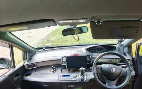 Honda Freed I, 2015 год, 1 585 000 рублей, 10 фотография