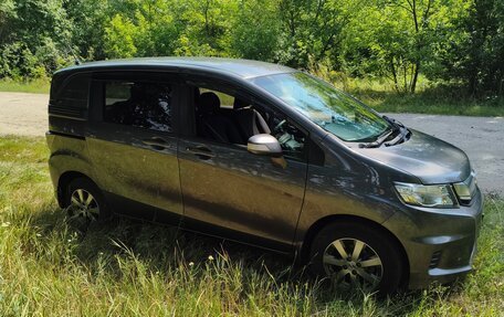 Honda Freed I, 2015 год, 1 585 000 рублей, 3 фотография