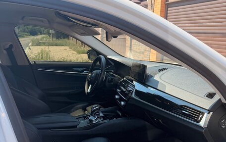 BMW 5 серия, 2019 год, 3 000 000 рублей, 14 фотография