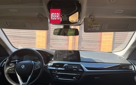 BMW 5 серия, 2019 год, 3 000 000 рублей, 16 фотография