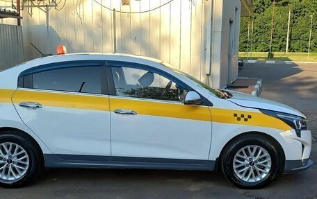 KIA Rio IV, 2021 год, 1 300 000 рублей, 3 фотография