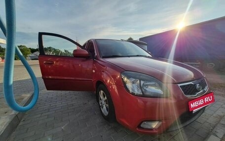 KIA Rio II, 2011 год, 650 000 рублей, 3 фотография