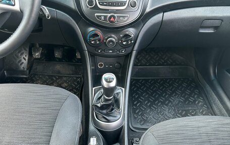 Hyundai Solaris II рестайлинг, 2014 год, 820 000 рублей, 11 фотография