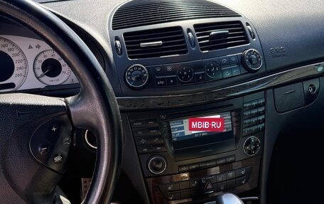 Mercedes-Benz E-Класс, 2002 год, 560 000 рублей, 14 фотография