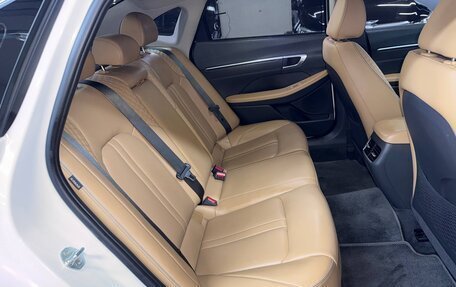 Hyundai Sonata VIII, 2021 год, 2 100 000 рублей, 19 фотография
