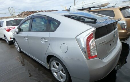 Toyota Prius, 2012 год, 1 340 000 рублей, 2 фотография