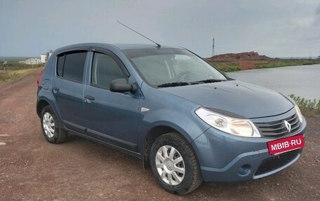 Renault Sandero I, 2012 год, 710 000 рублей, 3 фотография