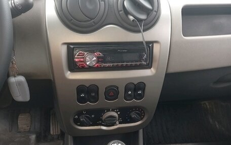 Renault Sandero I, 2012 год, 710 000 рублей, 11 фотография