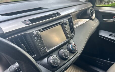 Toyota RAV4, 2016 год, 2 700 000 рублей, 17 фотография