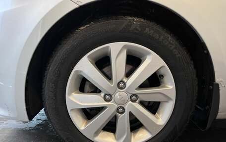 KIA Rio III рестайлинг, 2016 год, 940 000 рублей, 20 фотография