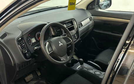 Mitsubishi Outlander III рестайлинг 3, 2014 год, 1 410 000 рублей, 7 фотография