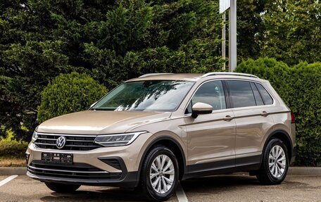 Volkswagen Tiguan II, 2021 год, 2 095 000 рублей, 1 фотография
