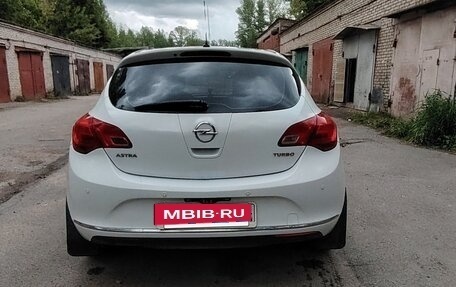 Opel Astra J, 2013 год, 600 000 рублей, 5 фотография