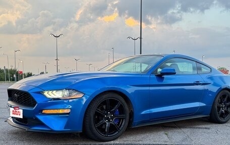 Ford Mustang VI рестайлинг, 2020 год, 2 950 000 рублей, 3 фотография