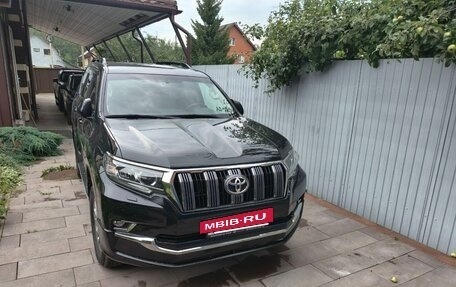 Toyota Land Cruiser Prado 150 рестайлинг 2, 2018 год, 6 000 000 рублей, 7 фотография