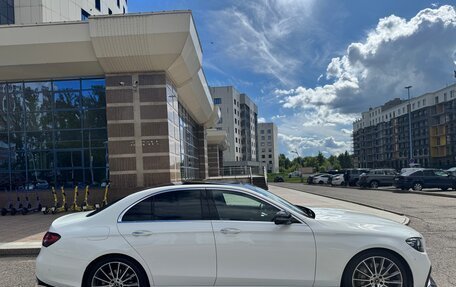 Mercedes-Benz E-Класс, 2021 год, 5 250 000 рублей, 4 фотография