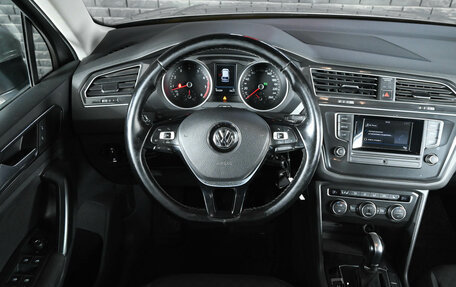 Volkswagen Tiguan II, 2017 год, 2 030 000 рублей, 11 фотография