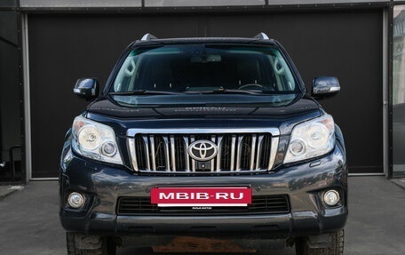 Toyota Land Cruiser Prado 150 рестайлинг 2, 2011 год, 2 450 000 рублей, 3 фотография