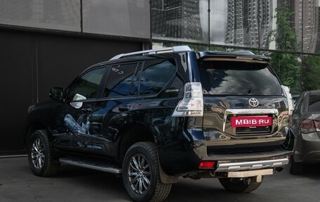 Toyota Land Cruiser Prado 150 рестайлинг 2, 2011 год, 2 450 000 рублей, 7 фотография