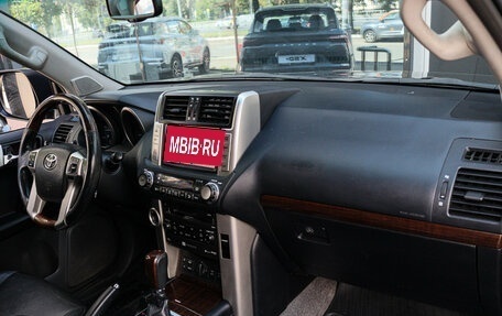 Toyota Land Cruiser Prado 150 рестайлинг 2, 2011 год, 2 450 000 рублей, 8 фотография
