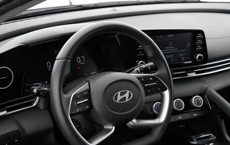 Hyundai Elantra, 2023 год, 2 190 000 рублей, 8 фотография