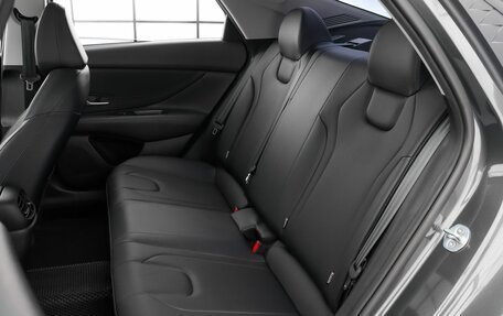 Hyundai Elantra, 2023 год, 2 190 000 рублей, 10 фотография