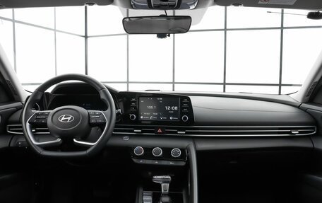 Hyundai Elantra, 2023 год, 2 190 000 рублей, 7 фотография