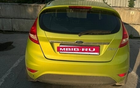 Ford Fiesta, 2011 год, 800 000 рублей, 2 фотография