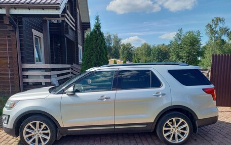 Ford Explorer VI, 2017 год, 2 900 000 рублей, 3 фотография