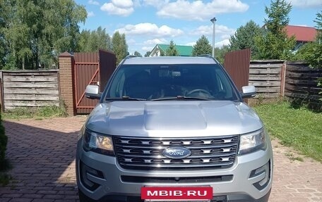 Ford Explorer VI, 2017 год, 2 900 000 рублей, 2 фотография