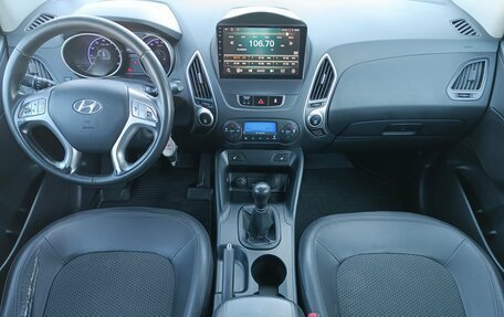 Hyundai ix35 I рестайлинг, 2010 год, 930 000 рублей, 3 фотография