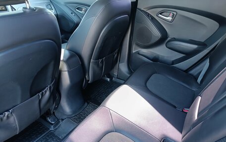Hyundai ix35 I рестайлинг, 2010 год, 930 000 рублей, 11 фотография