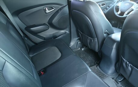 Hyundai ix35 I рестайлинг, 2010 год, 930 000 рублей, 13 фотография