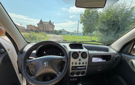 Peugeot Partner II рестайлинг 2, 2010 год, 535 000 рублей, 8 фотография