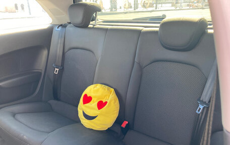 Audi A1, 2011 год, 1 050 000 рублей, 14 фотография