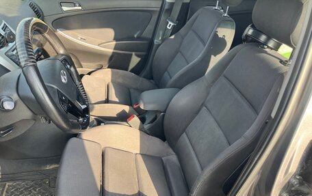 Hyundai Solaris II рестайлинг, 2015 год, 749 000 рублей, 4 фотография