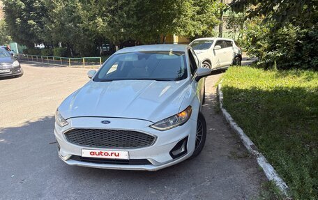 Ford Fusion (North America) II, 2019 год, 800 000 рублей, 3 фотография