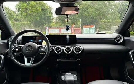 Mercedes-Benz A-Класс, 2023 год, 1 855 000 рублей, 6 фотография