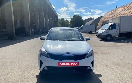 KIA Rio IV, 2020 год, 1 590 000 рублей, 1 фотография