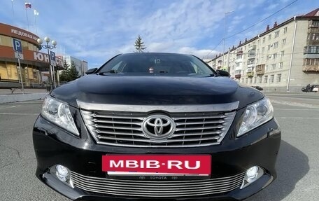 Toyota Camry, 2013 год, 1 555 555 рублей, 2 фотография