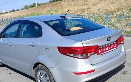 KIA Rio III рестайлинг, 2017 год, 990 000 рублей, 5 фотография