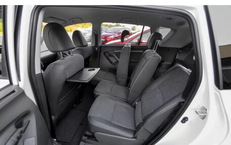 Toyota Verso I, 2011 год, 1 250 000 рублей, 6 фотография