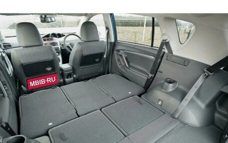 Toyota Verso I, 2011 год, 1 250 000 рублей, 11 фотография
