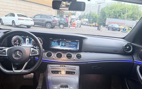 Mercedes-Benz E-Класс, 2017 год, 3 350 000 рублей, 7 фотография